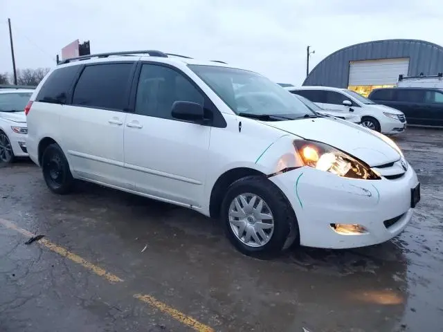 2010 TOYOTA SIENNA CE  