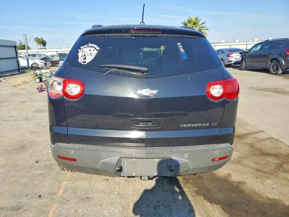 2011 CHEVROLET TRAVERSE LT  