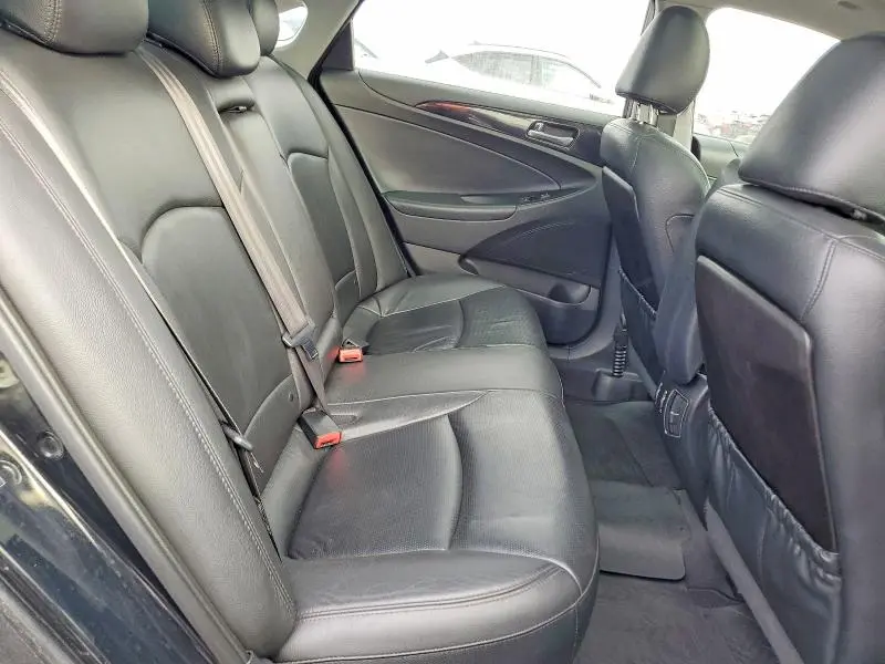 2013 HYUNDAI SONATA SE  