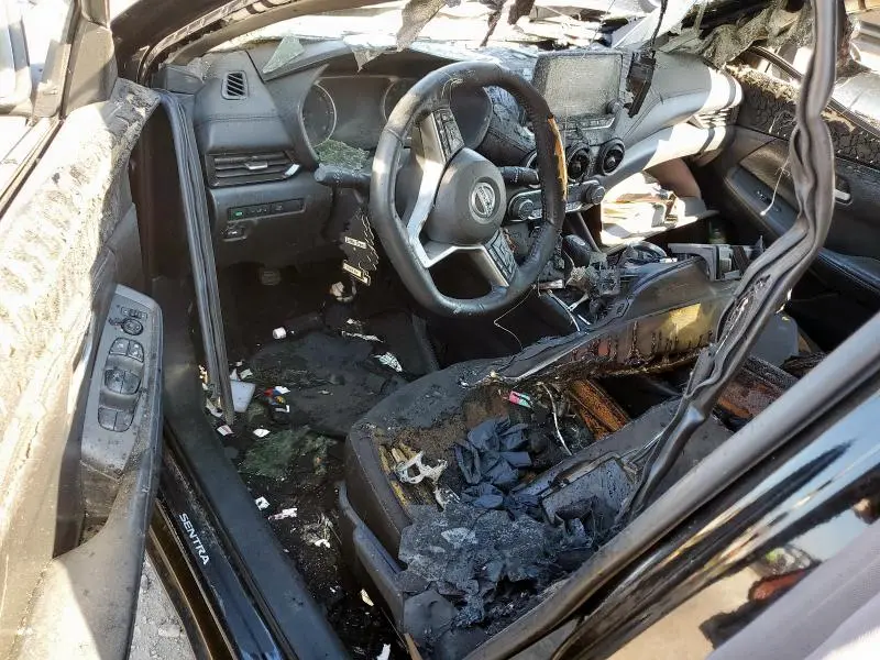 2022 NISSAN SENTRA SV  