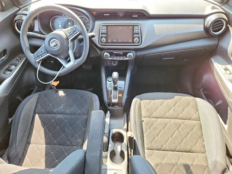 2018 NISSAN KICKS SV  