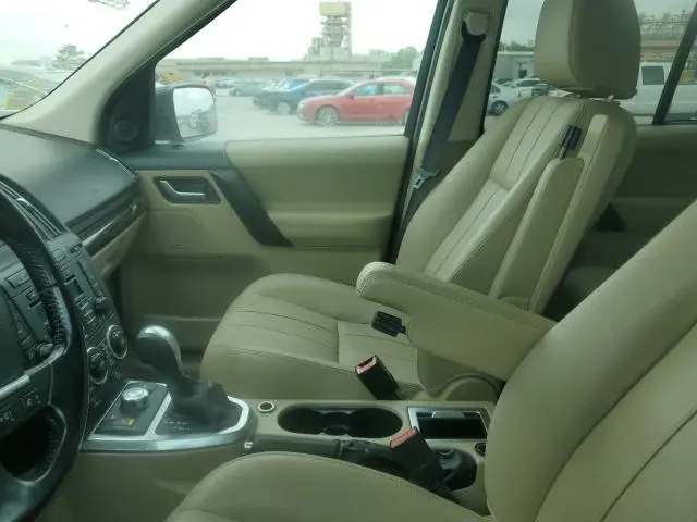 2011 LAND ROVER LR2 HSE  