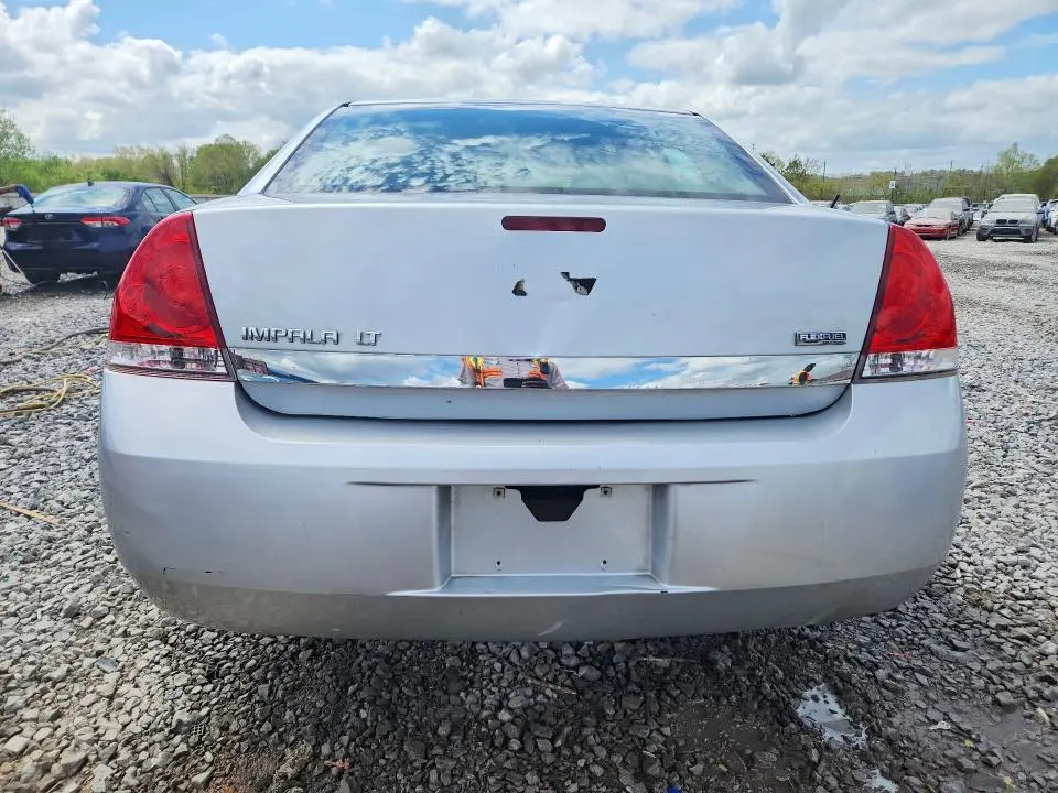 2010 CHEVROLET IMPALA LT  