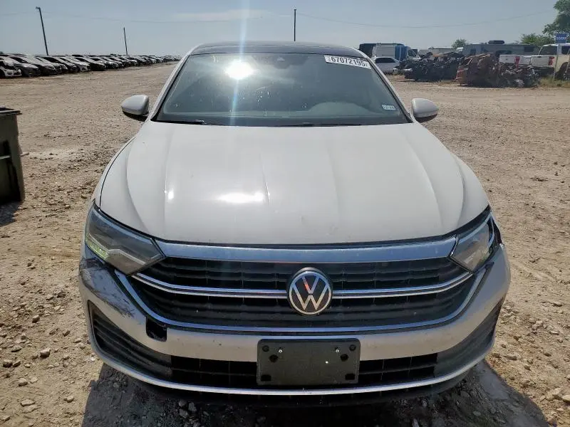 2024 VOLKSWAGEN JETTA SE  