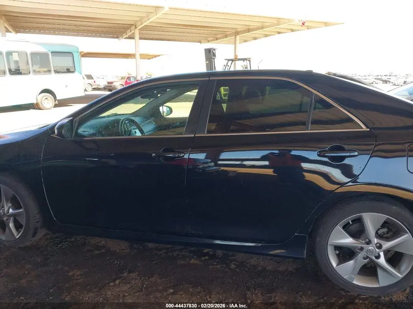 2012 TOYOTA CAMRY SE LIMITED EDITION