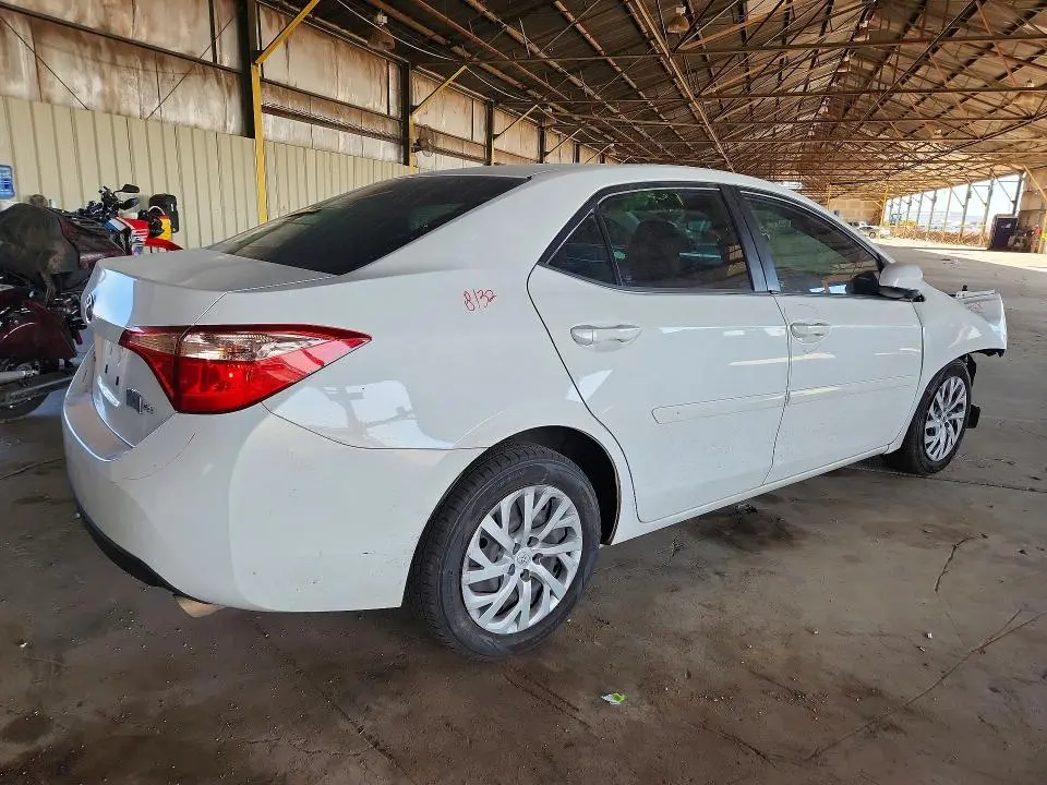 2017 TOYOTA COROLLA LE  