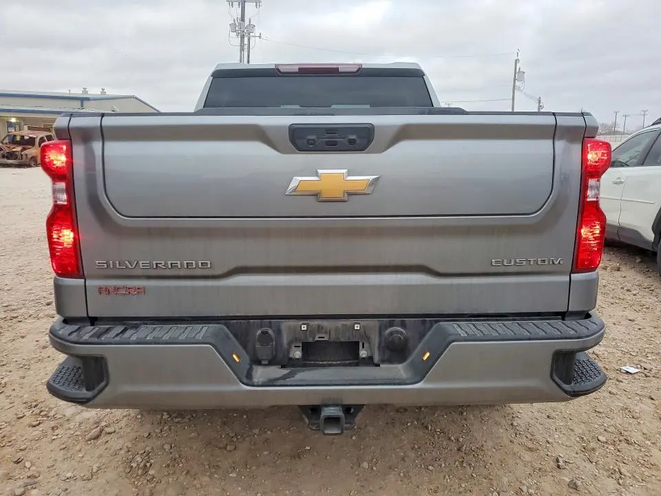 2024 CHEVROLET SILVERADO C1500 CUSTOM  