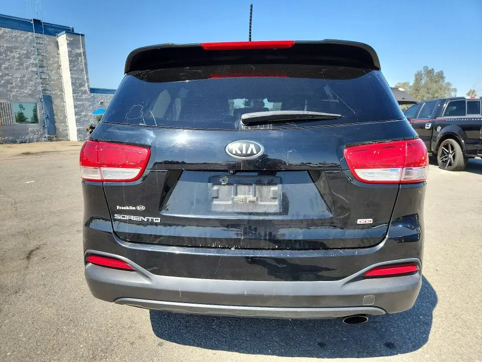 2016 KIA SORENTO LX  