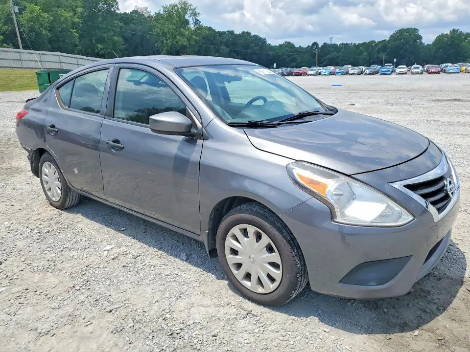 2018 NISSAN VERSA S  