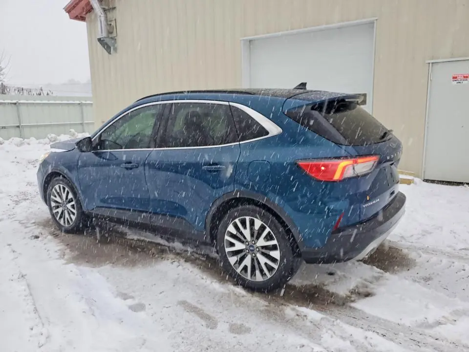 2020 FORD ESCAPE TITANIUM  