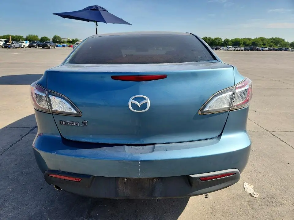 2011 MAZDA 3 I  