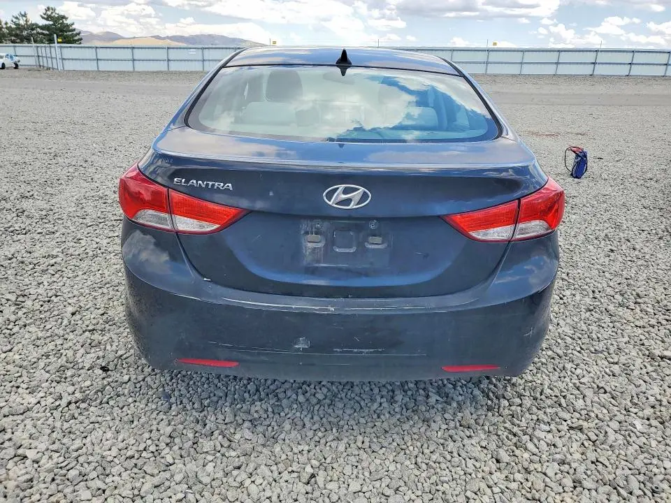2013 HYUNDAI ELANTRA GLS  