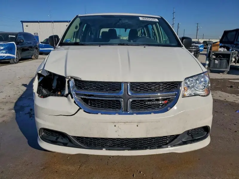 2013 DODGE GRAND CARAVAN SE  