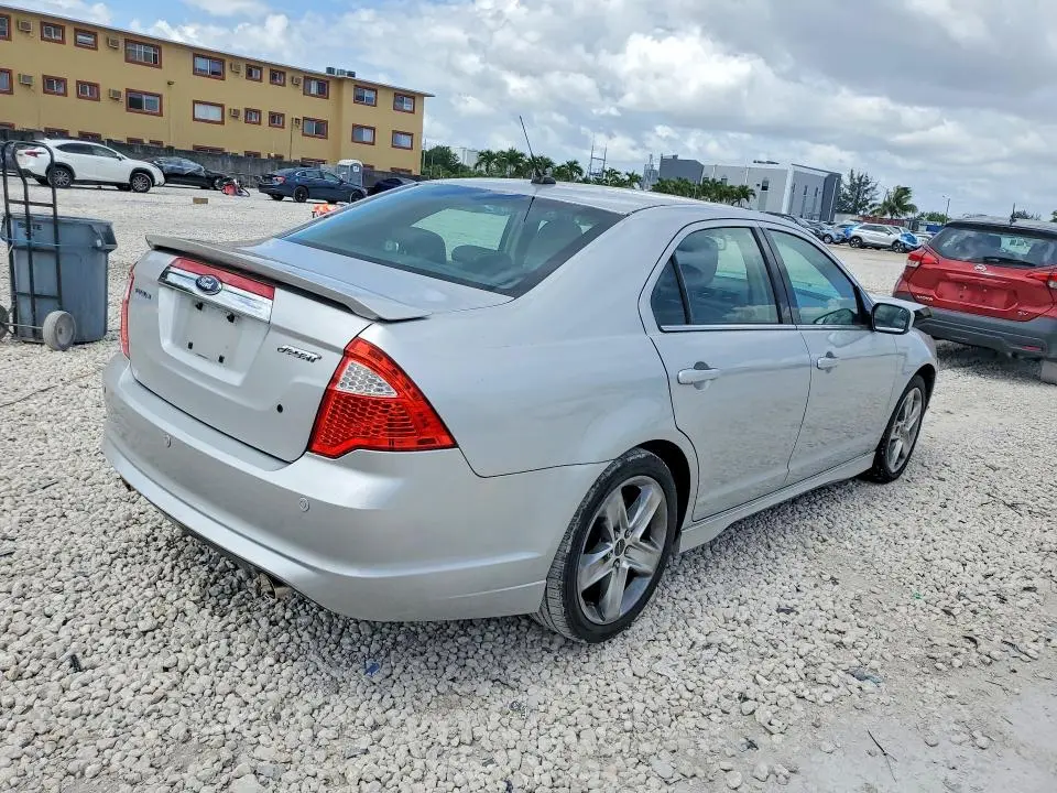 2010 FORD FUSION SPORT  