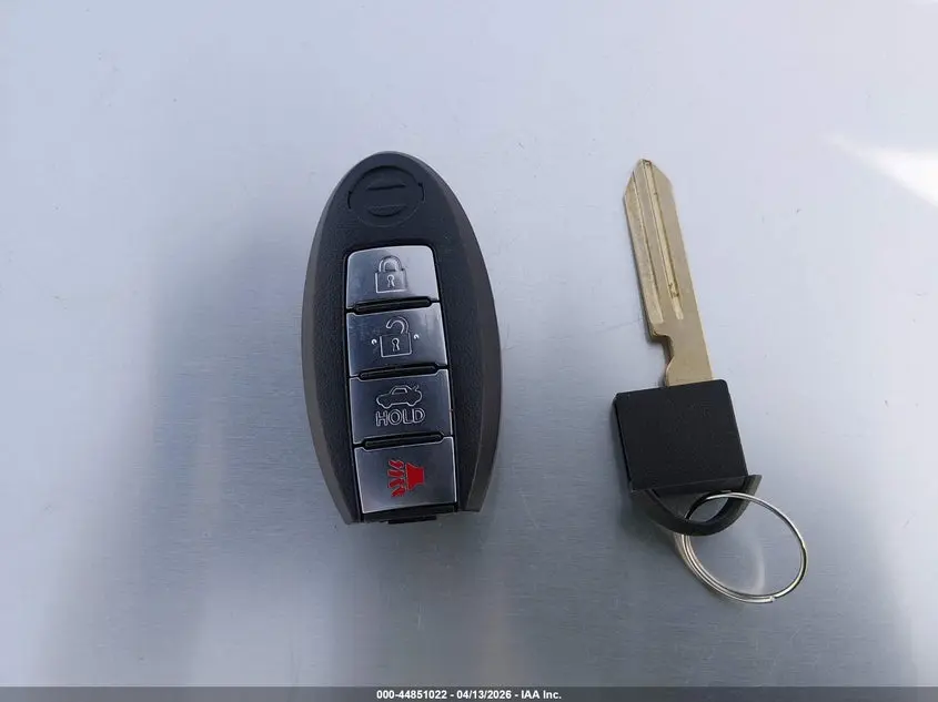 2011 INFINITI G37 JOURNEY