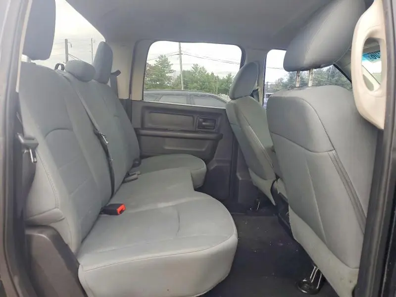 2014 RAM 1500 ST  