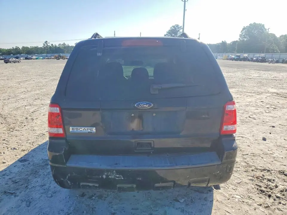2010 FORD ESCAPE XLT  