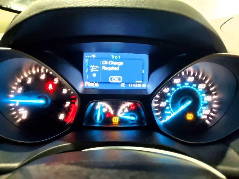 2015 FORD ESCAPE SE  
