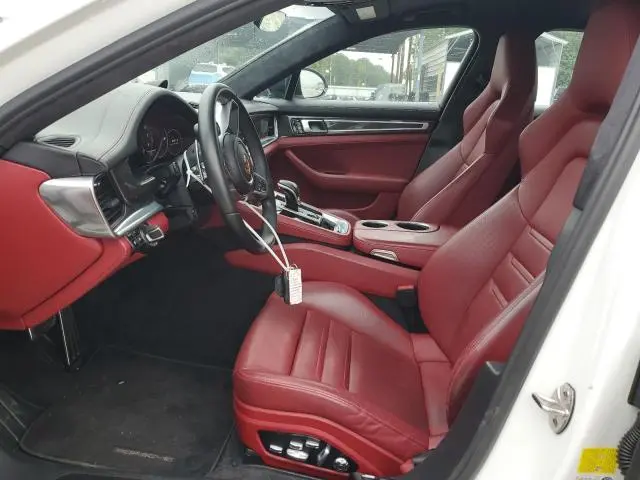 2019 PORSCHE PANAMERA GTS  