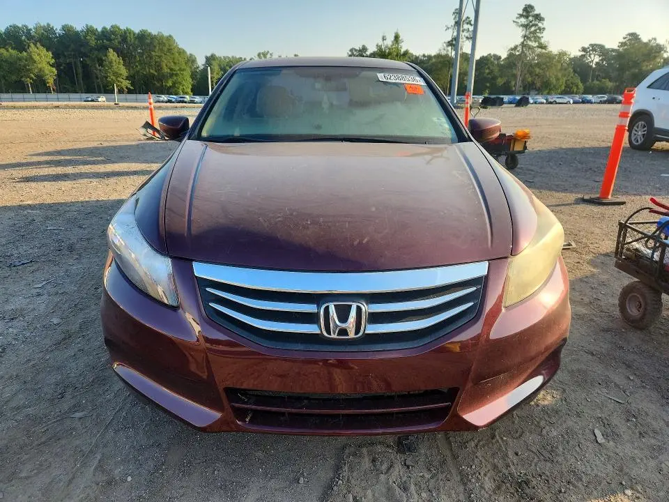 2011 HONDA ACCORD LX  