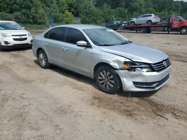 2015 VOLKSWAGEN PASSAT S