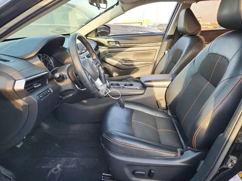 2019 NISSAN ALTIMA SR  