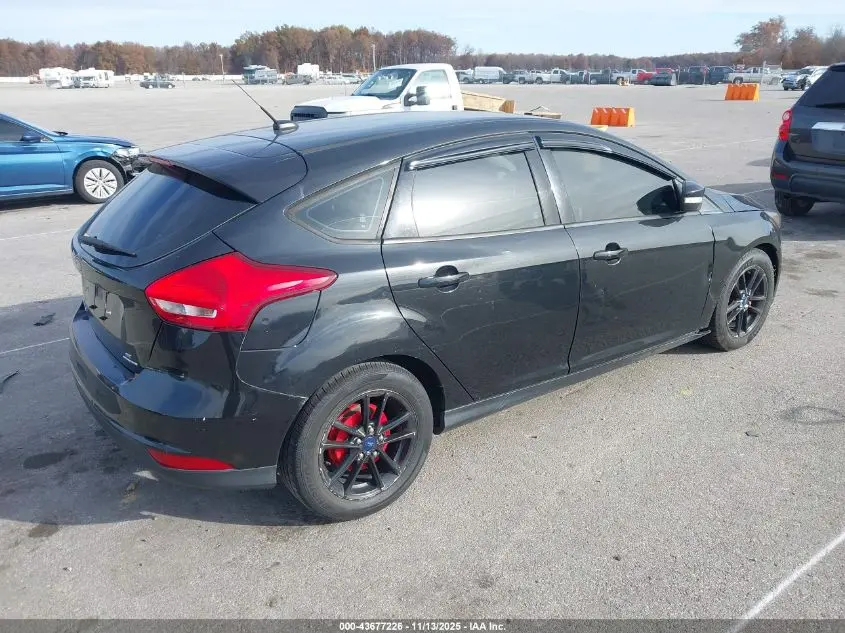 2015 FORD FOCUS SE