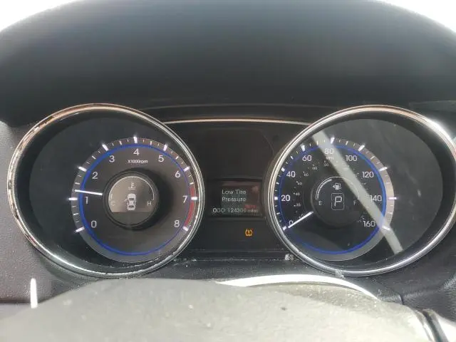 2013 HYUNDAI SONATA SE  