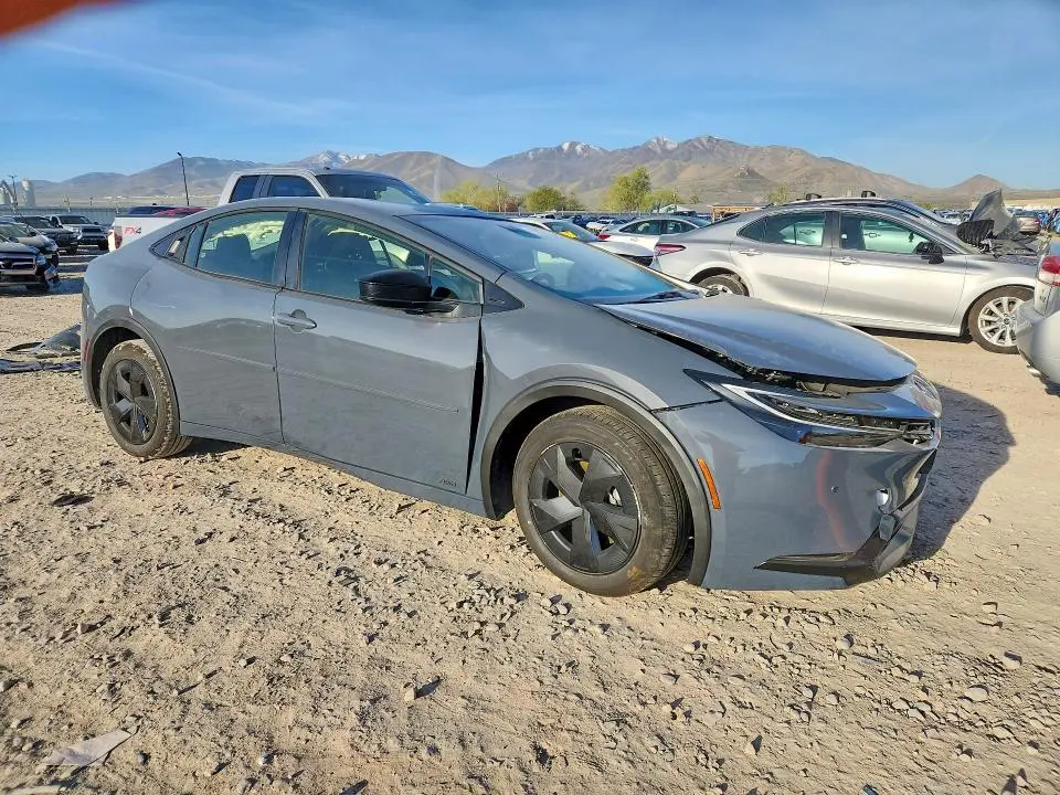 2023 TOYOTA PRIUS LE  