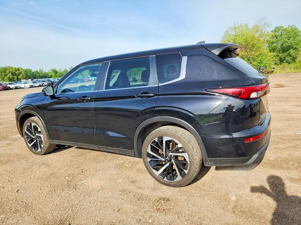 2023 MITSUBISHI OUTLANDER SE  
