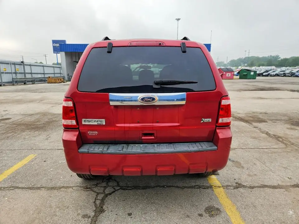 2010 FORD ESCAPE LIMITED  