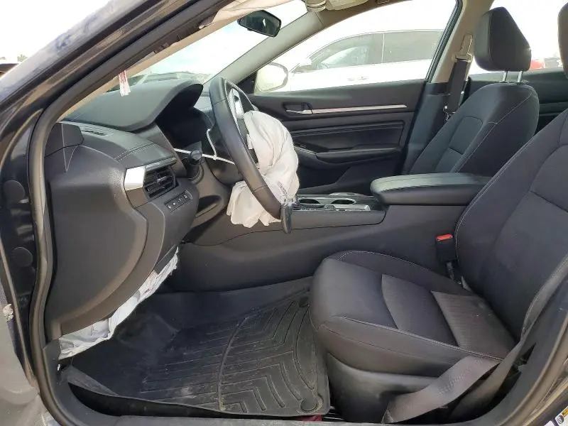 2022 NISSAN ALTIMA SV  