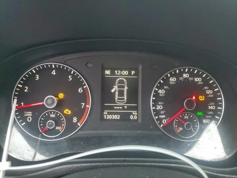 2013 VOLKSWAGEN PASSAT SE  