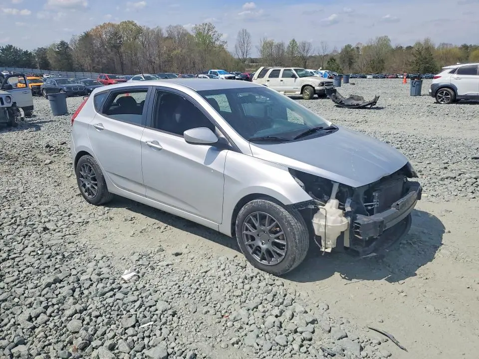 2015 HYUNDAI ACCENT GS  