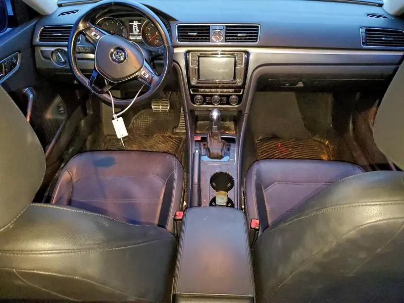 2017 VOLKSWAGEN PASSAT R-LINE  