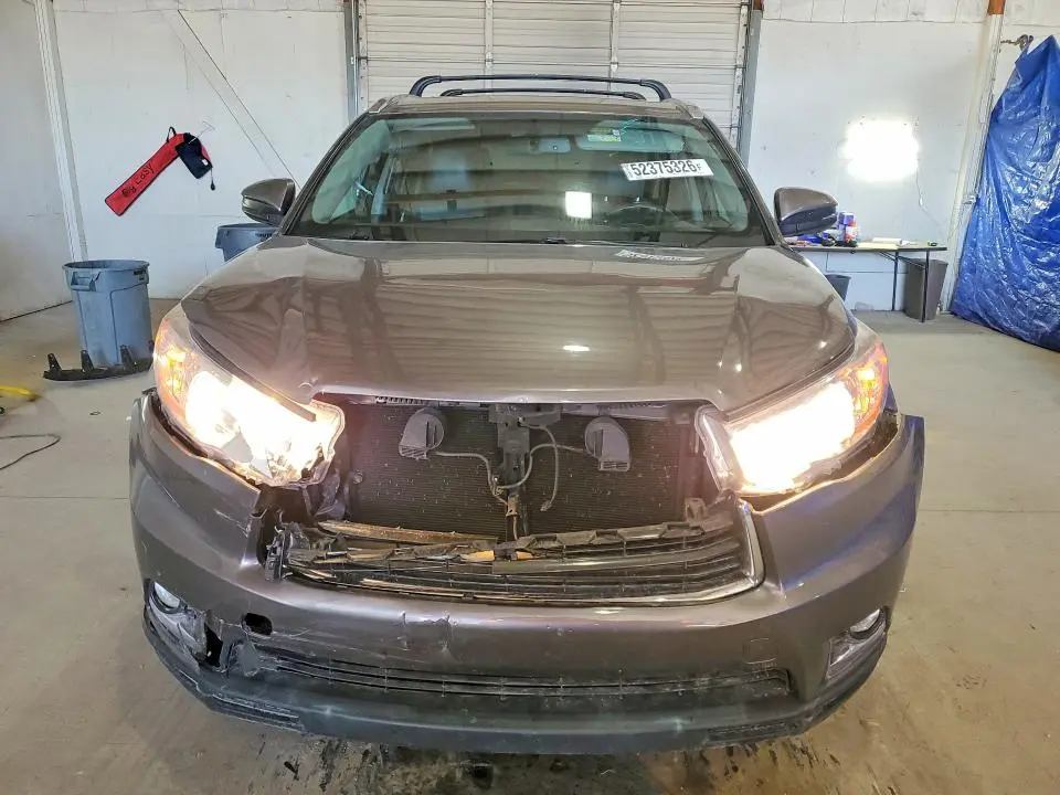 2016 TOYOTA HIGHLANDER LIMITED  