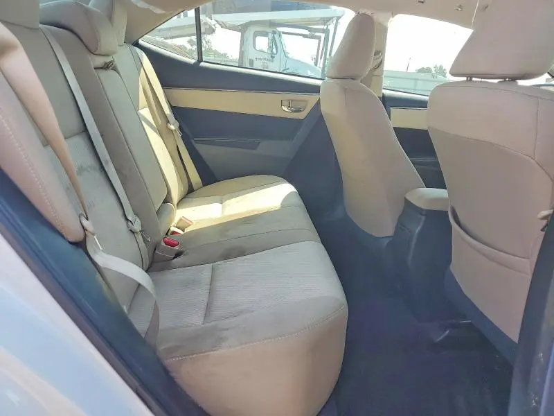 2015 TOYOTA COROLLA LE PLUS  