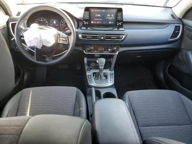 2021 KIA SELTOS S  