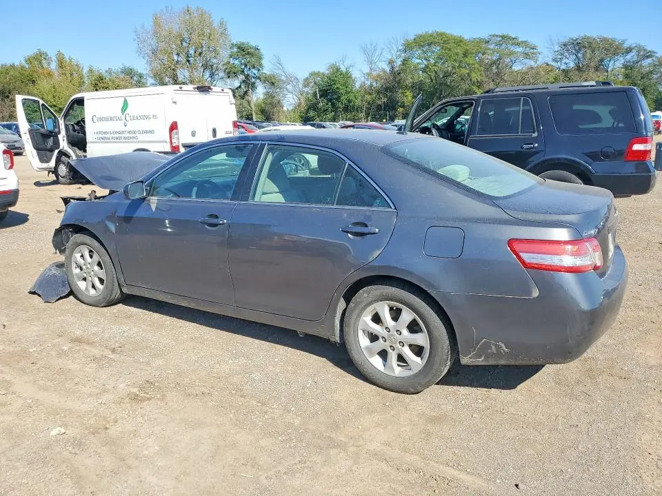 2011 TOYOTA CAMRY LE  