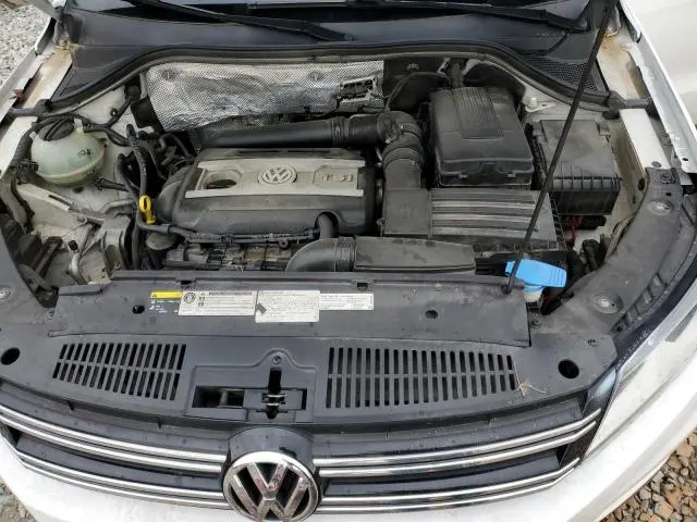 2013 VOLKSWAGEN TIGUAN S  