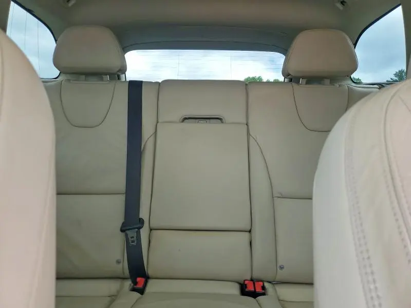 2014 VOLVO XC60 T6  