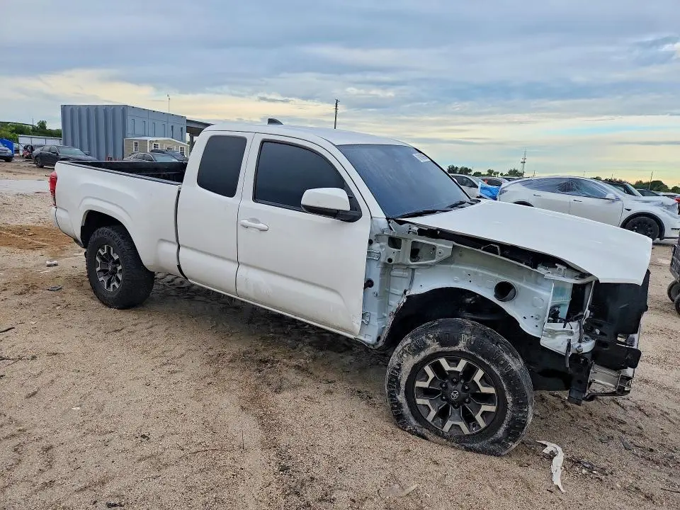 2023 TOYOTA TACOMA SR V6  