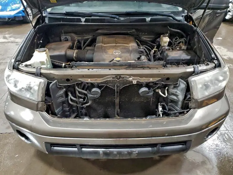 2011 TOYOTA TUNDRA DOUBLE CAB SR5  