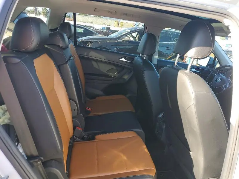 2018 VOLKSWAGEN TIGUAN SE  