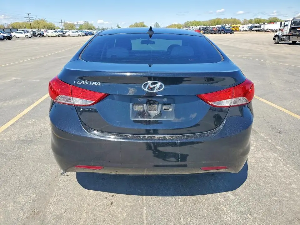 2012 HYUNDAI ELANTRA GLS  