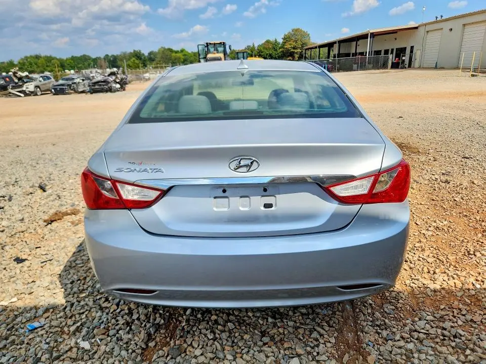 2013 HYUNDAI SONATA GLS  
