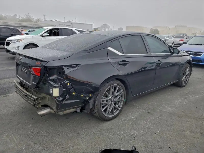 2024 NISSAN ALTIMA SR  