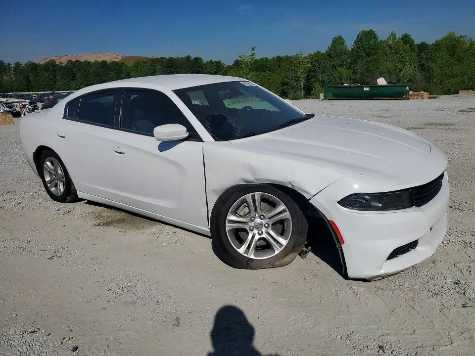 2022 DODGE CHARGER SXT  