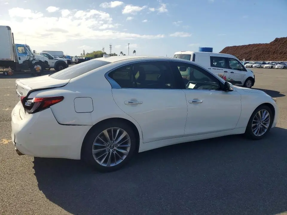 2019 INFINITI Q50 LUXE  