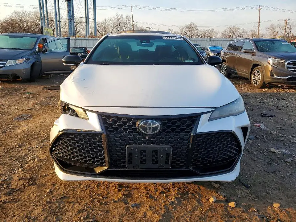 2020 TOYOTA AVALON XSE  